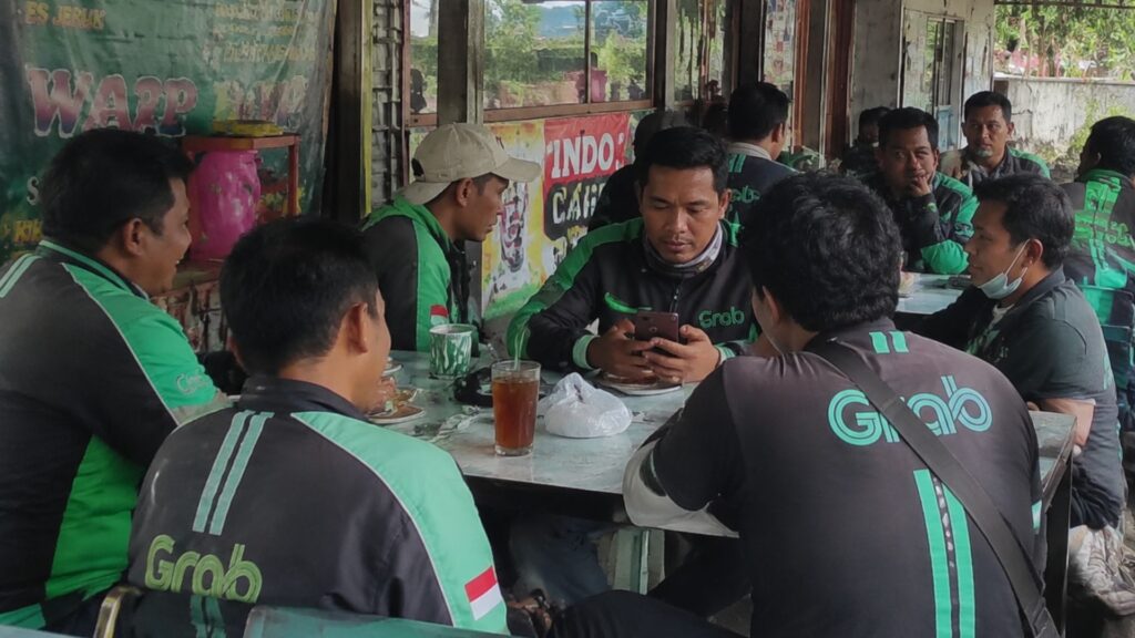 Status “Mitra” Ojol Dinilai Semu, Wacana Kategori Pekerja Ketiga Menguat